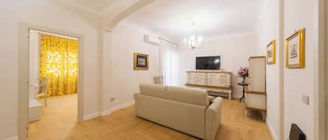 Deluxe Apartment, Balcony