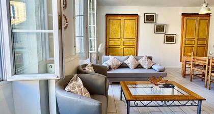 Charming Townhouse in the Heart of Monségur