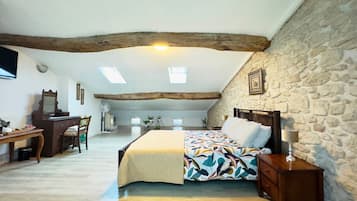 3 chambres, bureau, fer et planche Ă repasser, Wi-Fi