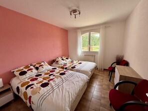 3 chambres, Wi-Fi, draps fournis