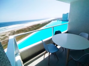 Outdoor dining - Smart Host Rentals- Your home by the sea (La Serena)