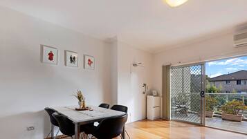 Apartment, 2 Bedrooms (NAL015) | Living area | Flat-screen TV