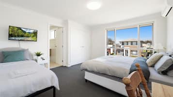 House, 4 Bedrooms (NAU003) | 4 bedrooms, individually decorated, individually furnished, free WiFi