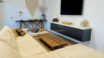 Apartment, 3 Bedrooms (NBO003) | Living area | Flat-screen TV