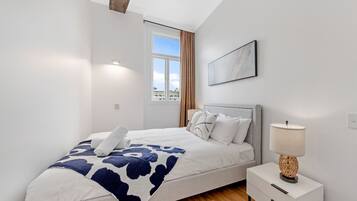 Apartment, 1 Bedroom (NCH084) | 1 bedroom, individually decorated, individually furnished, free WiFi