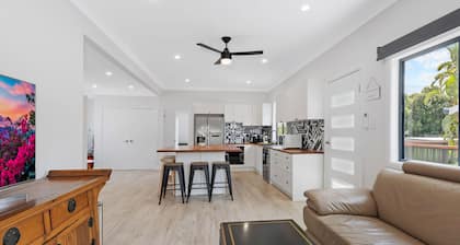Kozyguru | Glenbrook | Renovated 5 Room House