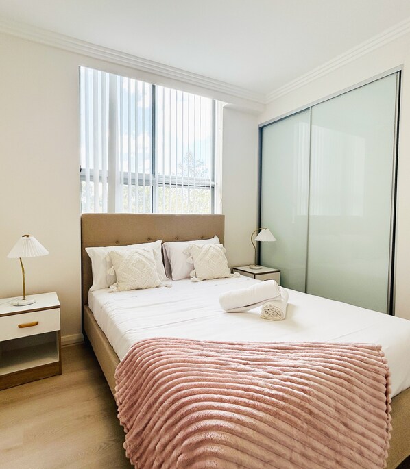 Leilighet, 3 soverom (NHW081-214) | 3 soverom, individuelt dekorert og individuelt innredet