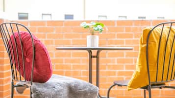 Classic Apartment, 2 Bedrooms (NLE367) | Terrace/patio