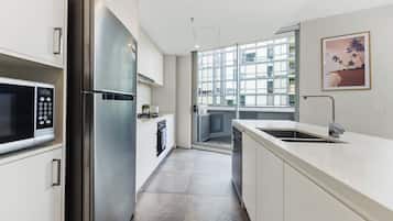 Comfort Apartment, 2 Bedrooms (NMA103) | Private kitchen | Microwave, oven, stovetop, cookware/dishes/utensils