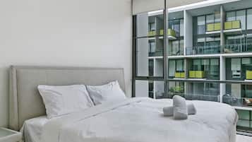 Family Apartment, 2 Bedrooms (NMA629) | 2 bedrooms, individually decorated, individually furnished, desk