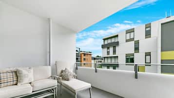 Family Apartment, 2 Bedrooms (NMA629) | Terrace/patio