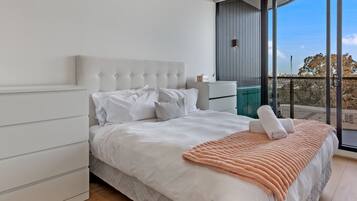 Comfort Apartment, 2 Bedrooms (NPA005) | 2 bedrooms, individually decorated, individually furnished, free WiFi