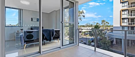 Design Apartment, 2 Bedrooms (NPA008) | Terrace/patio