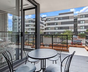 Classic Apartment, 2 Bedrooms (NPE081) | Terrace/patio