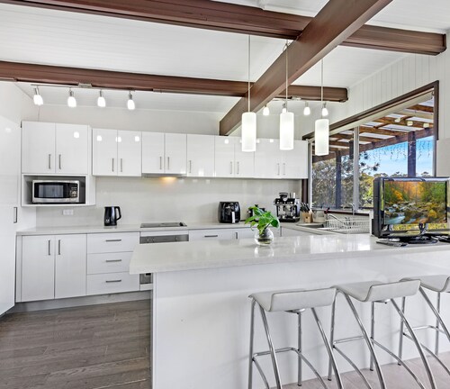 Kozyguru | Waterfront Holiday House With Kayak