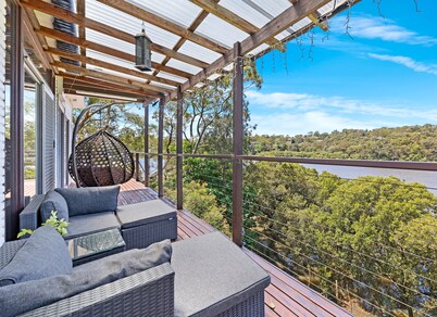 Kozyguru | Waterfront Holiday House With Kayak