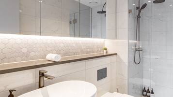 Rumah Klasik, 2 kamar tidur (NRH035-1903) | Kamar mandi | Shower