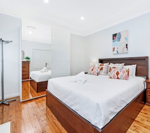 City House, 2 Bedrooms (NRO147) | 2 bedrooms, individually decorated, individually furnished, free WiFi
