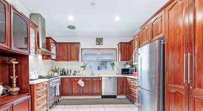 Kozyguru | Rockdale | Spacious 2 Bedrooms House