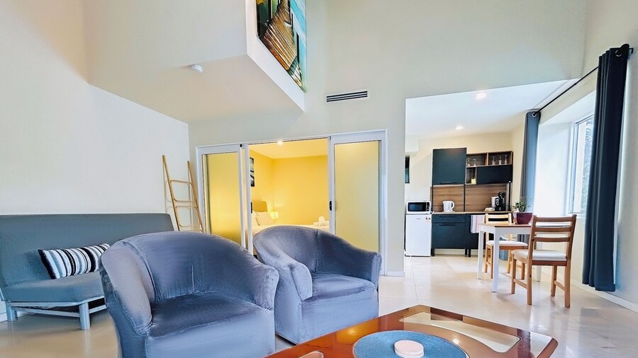 Kozyguru | Summer Hill | 1 Bed Townhouse