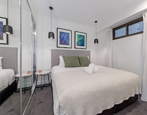 Classic Apartment, 1 Bedroom (NSH533)