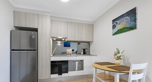 Apartment, 1 Bedroom (NSH551-42) | In-room dining - Kozyguru | Surry Hills | Prime Location & Parking (Surry Hills)