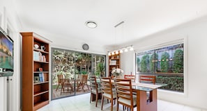 House, 4 Bedrooms (NWE039) | Private kitchen | Fridge, microwave, oven, stovetop