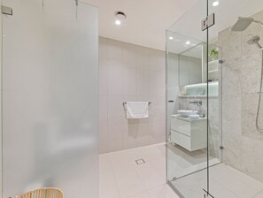 Apartment, 1 Bedroom (NWP017) | Bathroom | Shower - Kozyguru | Wentworth Point | 2 Beds Stylish Apt (Wentworth Point)