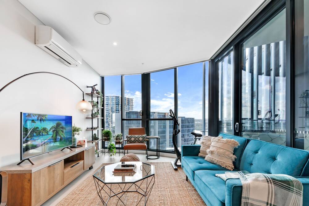 Kozyguru | Wentworth Point | 2 Beds Stylish Apt - Wahroonga
