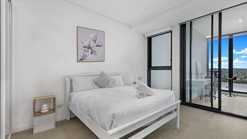 Apartment, 1 Bedroom (NWP017-1705) | 1 bedroom, individually decorated, individually furnished, desk