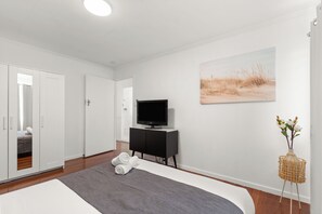3 bedrooms, individually decorated, individually furnished, free WiFi