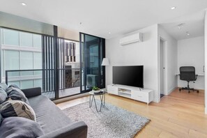 Apartment, 1 Bedroom (VCO009) | Living area