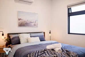Apartment, 2 Bedrooms (VCR048-4) | 2 bedrooms, individually decorated, individually furnished, free WiFi