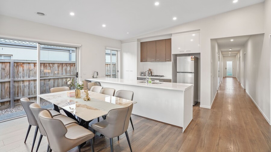 Kozyguru | Greenvale | 5 Bedroom Holiday Home