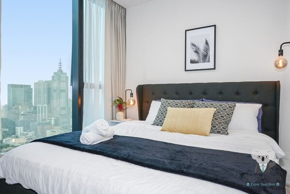 Design Apartment, 2 Bedrooms (VME028-4403) | 2 bedrooms, individually decorated, individually furnished, free WiFi