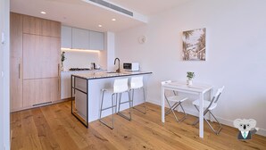 Apartment, 1 Bedroom (VSM041-1704) | In-room dining - Kozyguru | South Melbourne | Prefert Good View Apt (South Melbourne)