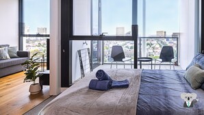 Apartment, 1 Bedroom (VSM041-1704) - Kozyguru | South Melbourne | Prefert Good View Apt (South Melbourne)