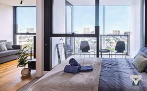 Apartment, 1 Bedroom (VSM041-1704) | 1 bedroom, individually decorated, individually furnished, free WiFi - Kozyguru | South Melbourne | Prefert Good View Apt (South Melbourne)