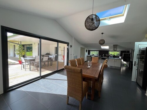 Exceptional house with pool 8 minutes from the ocean Montalivet