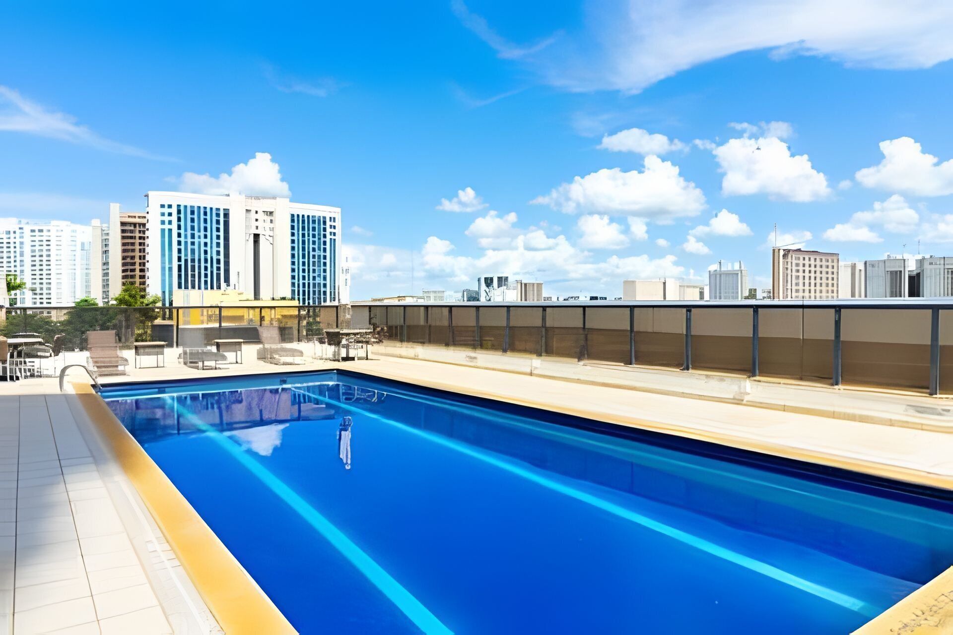 Apartamento básico | Piscina