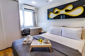Basic Apartment | Desk, laptop workspace, free WiFi - OZPED Flats Particulares Confort Suítes (Brasilia)