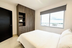 2 bedrooms, iron/ironing board, WiFi, bed sheets