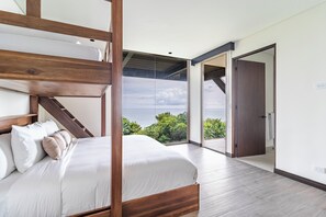 5 bedrooms, iron/ironing board, WiFi, bed sheets