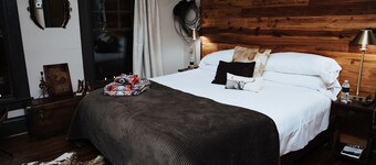 Cowboy-Inspired Retreat | Spacious King Suite Near Top Dallas Music Venues