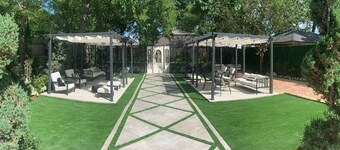 Industrial-Chic King Suite | Boutique BnB Near Deep Ellum & Downtown Dallas