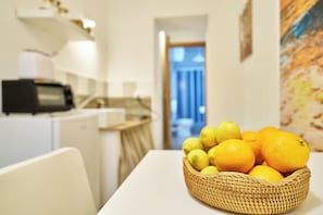 Comfort Apartment | Private kitchen | Fridge, oven, stovetop, cookware/dishes/utensils - Cara Palermo (Palermo)