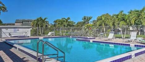 Ulkouima-allas, lämmitetty uima-allas