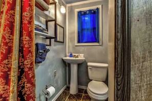 Dusche, Seife, Toilettenpapier