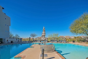 A heated pool - Near Mayo Summer Bliss Stay | Pool, Hot Tub (Phoenix)