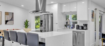 Wonderful Tropical Pool House In Delray Near Ocean - 3 Bedrooms - Private Pool